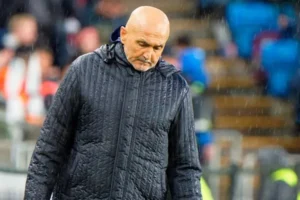 ĐT Italia sa thải HLV Spalletti sau thất bại trước Na Uy